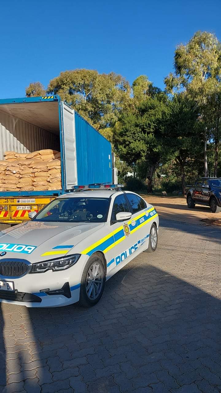 Police nab four suspects with a large consignment of drugs