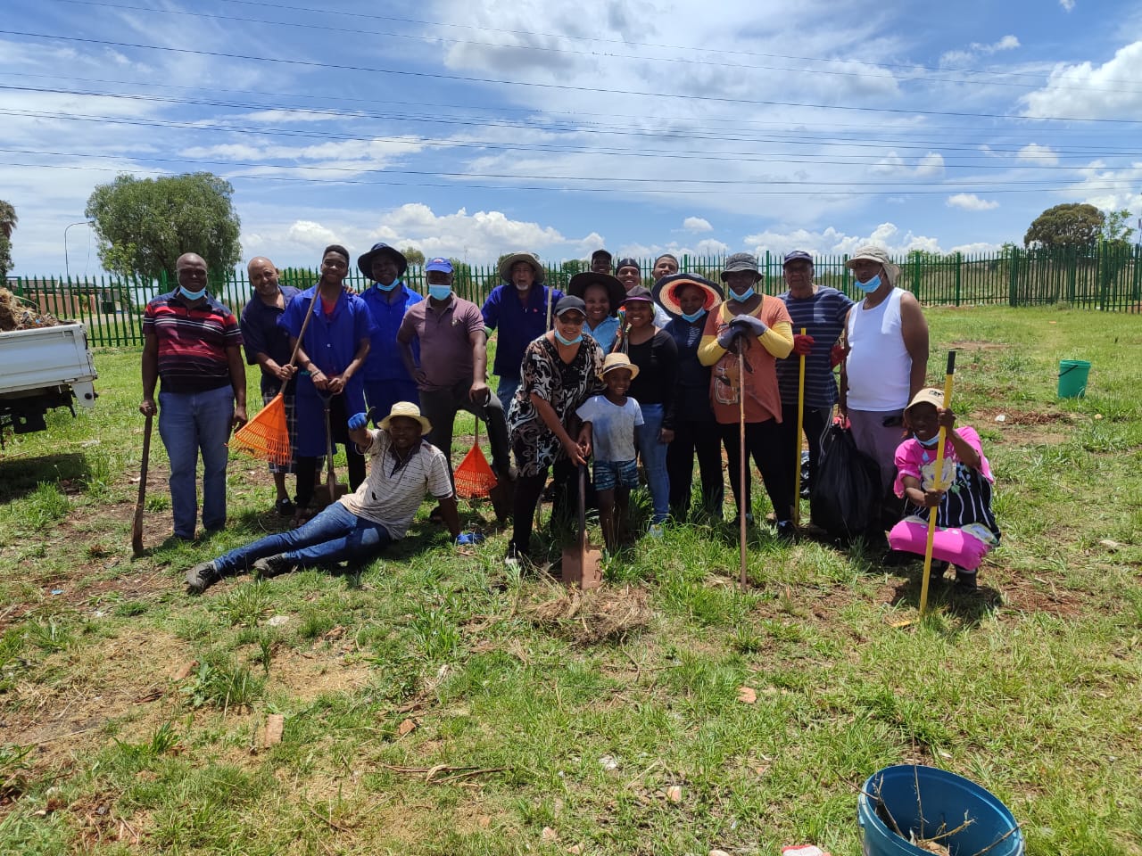 Lenasia South Ext 1’s HHHH & K Association conducts successful clean up operation