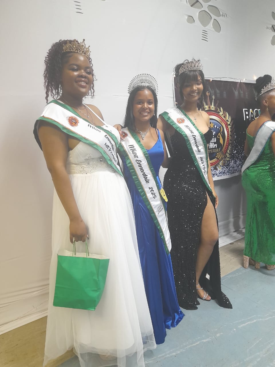 MrMiss Ennerdale crowns queens and kings at glittering “Beauty without Borders” spectable