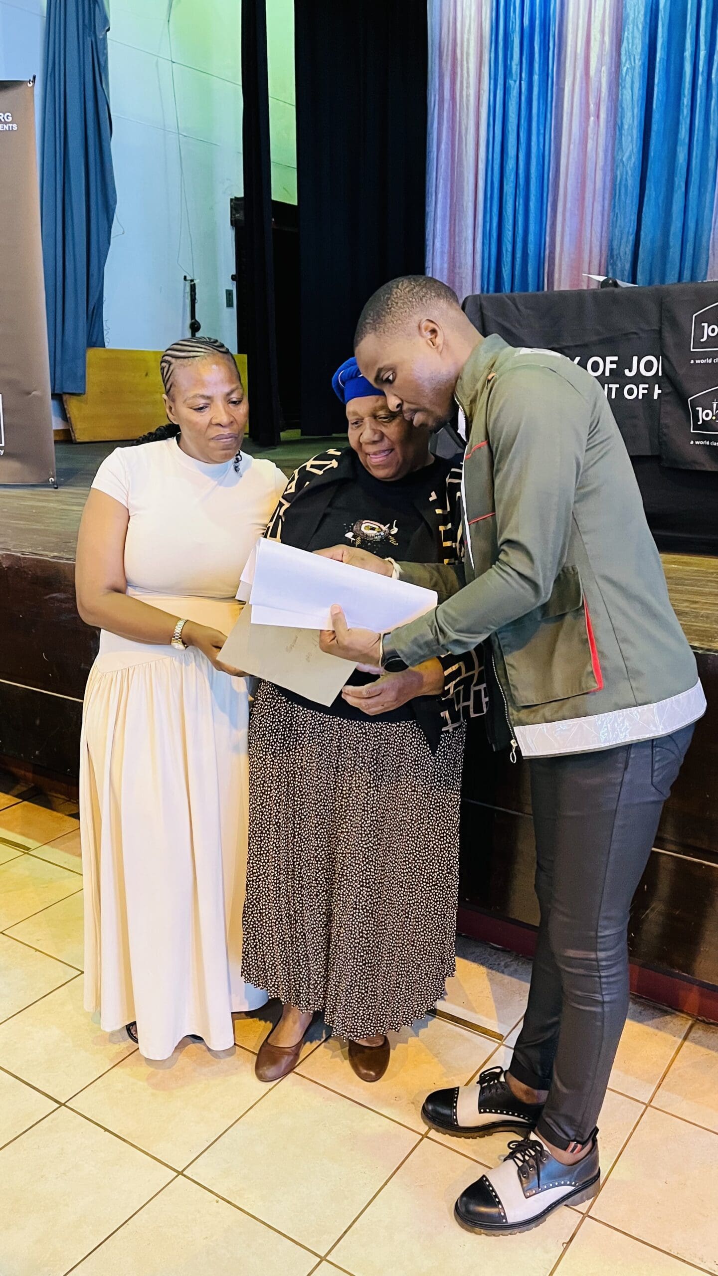 MMC hands over 88 title deeds to Lenasia South families in Ward 120